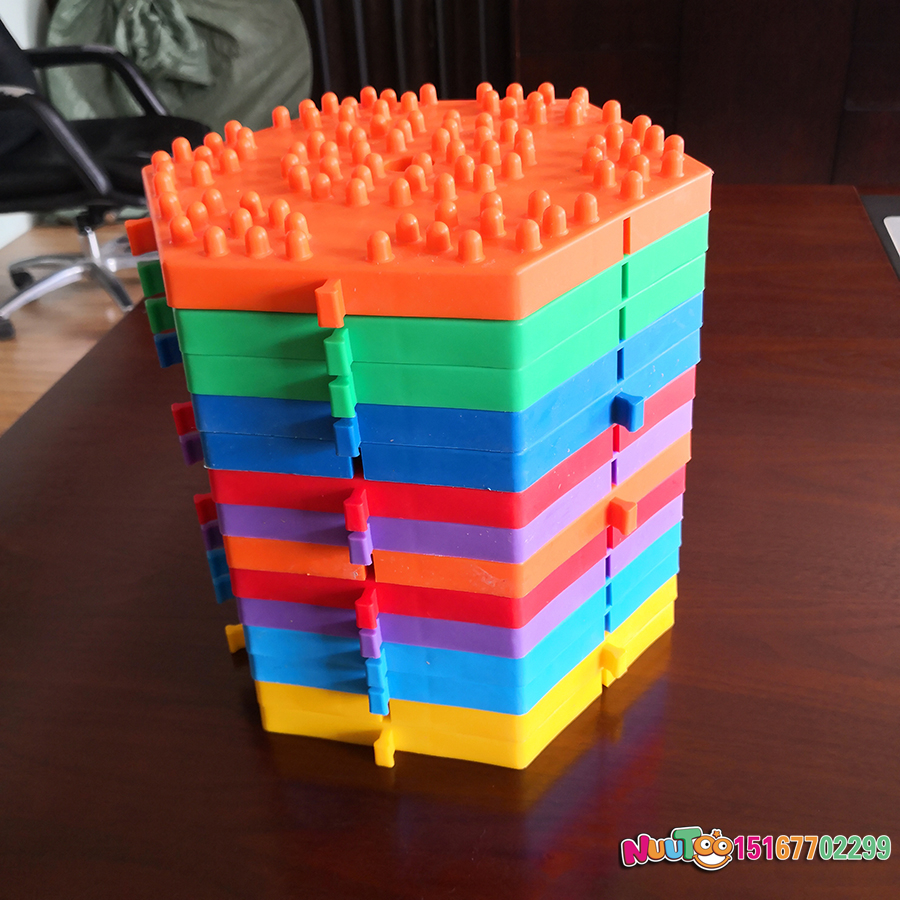玉林彩虹滑道怎么賺錢(qián)？思路起到大作用